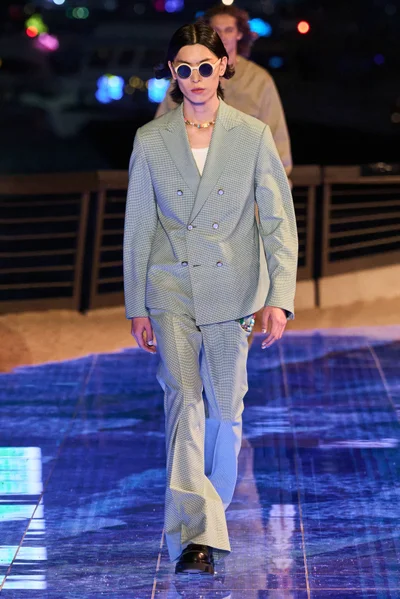 Look 34